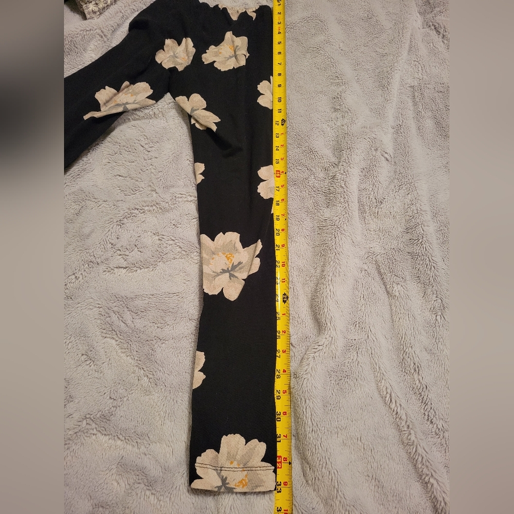 Old Navy Leggings Lot of 3 Women's Small - Picture 7 of 11